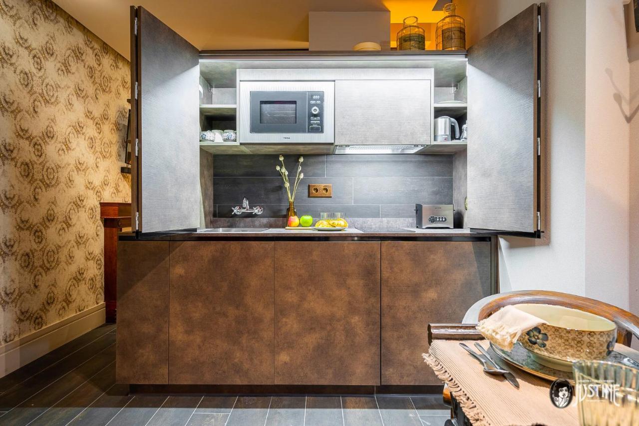 Suite Opium Den By Justine Apartments Apartamento Turistico En Madrid Rio Luaran gambar
